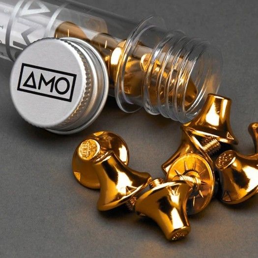 AMO ijzeren studs 8x10mm 4x13mm goud